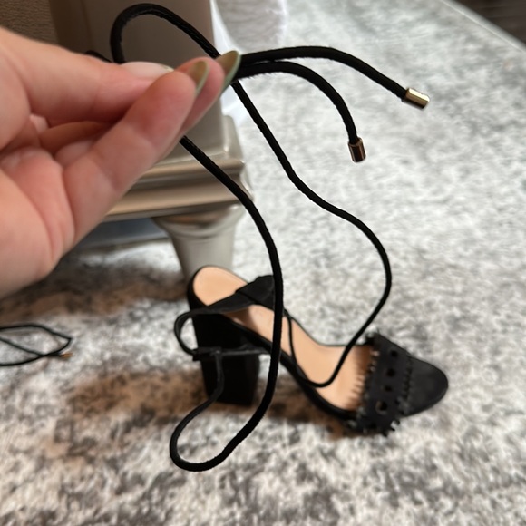 Black lace up block sandal - Picture 2 of 4